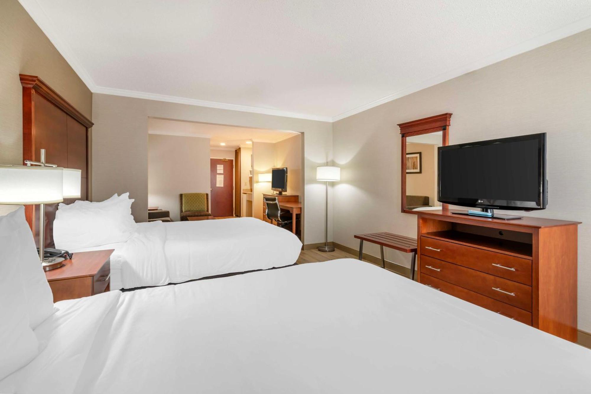 Best Western Liverpool-Syracuse Inn & Suites Exterior photo